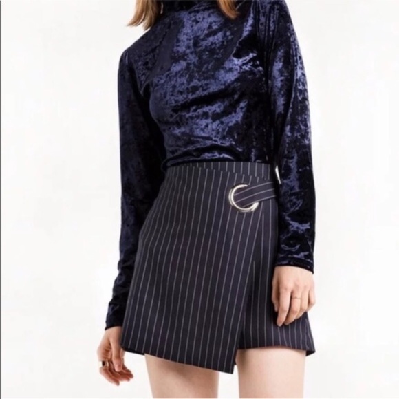 Pixie Market Navy Pinstripe Ring Mini Skirt XS - Picture 1 of 3